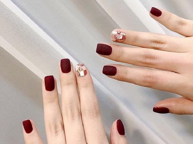 Màu sơn đỏ tươi luôn là một màu sắc cổ điển và nổi bật