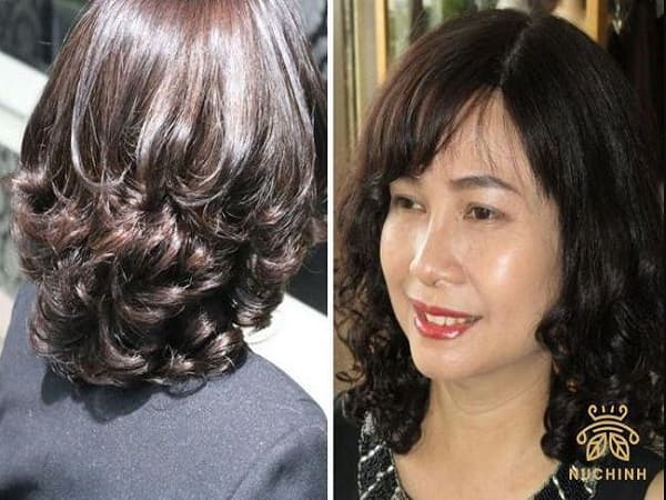 Tóc uốn xoăn sóng lơi tự nhiên